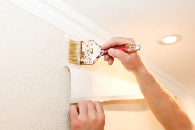 Pose de papier peint à Terramesnil — revêtements muraux et toiles de verre